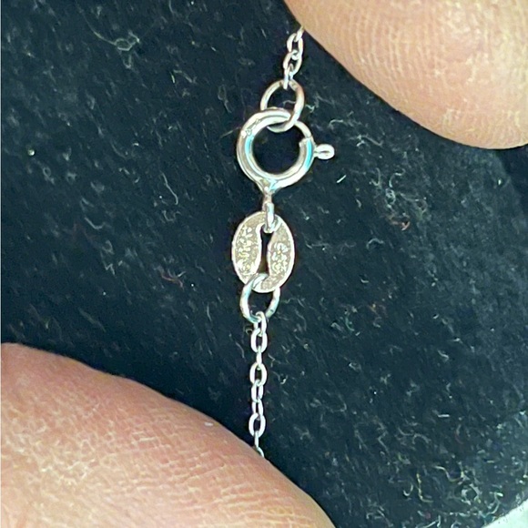 NIB- stamped 925 sterling heart 18" necklace with real diamond spinner inside. - Picture 4 of 6
